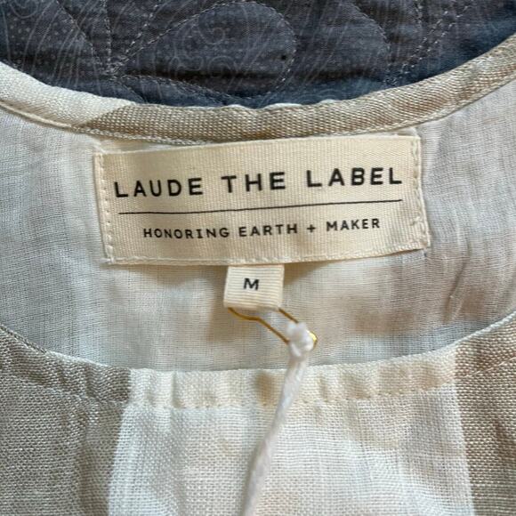 Striped Linen Crop Top - Picture 5 of 11